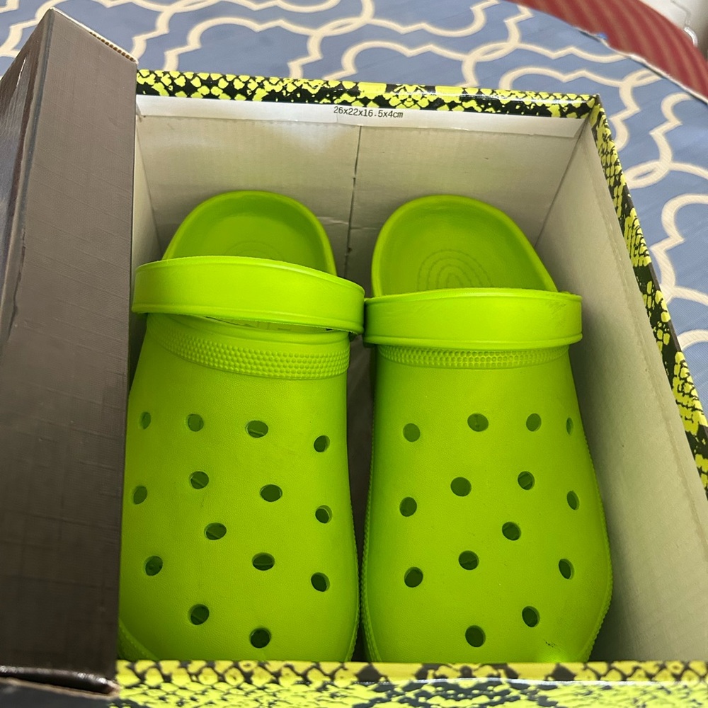 Kids Green Clogs